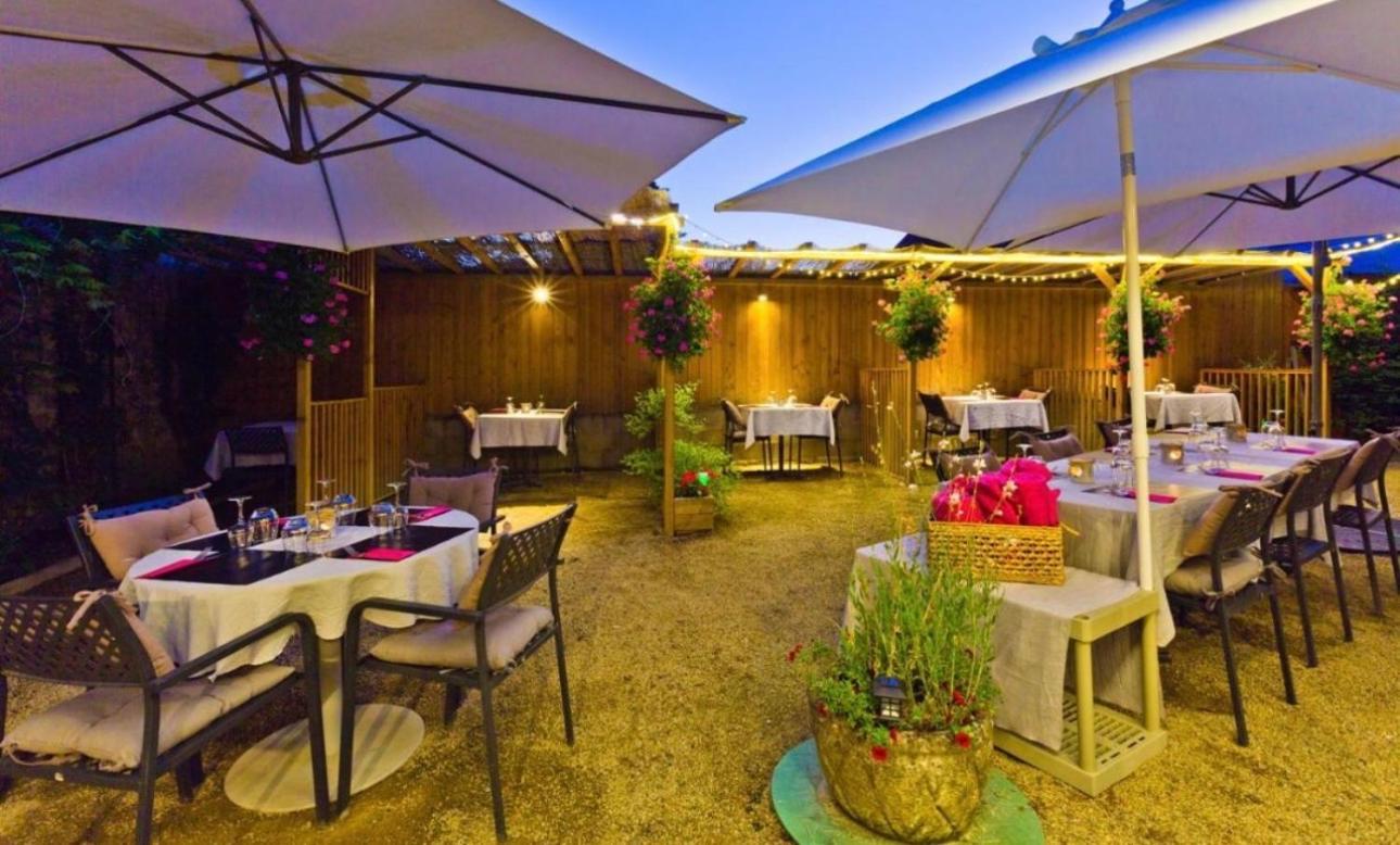 Chez Vanessa Saint-Gervais-dʼAuvergne Exterior foto